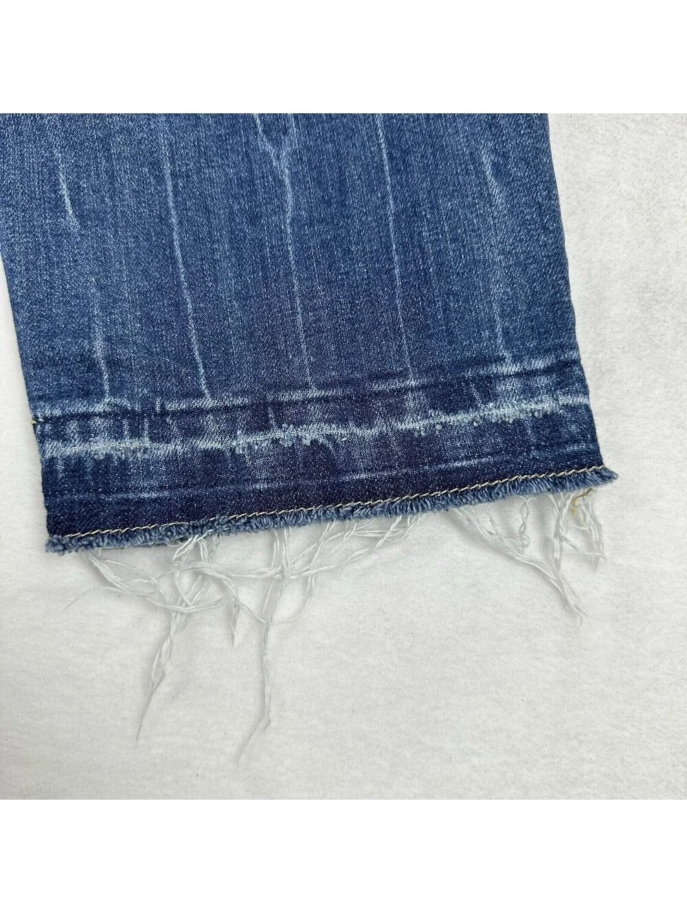 Miss Me Womens Denim Distressed Frayed Hem Plaid Jewel Stud Bermuda Shorts 27